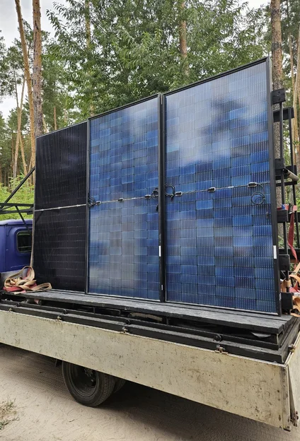 Перевезення сонячних панелей