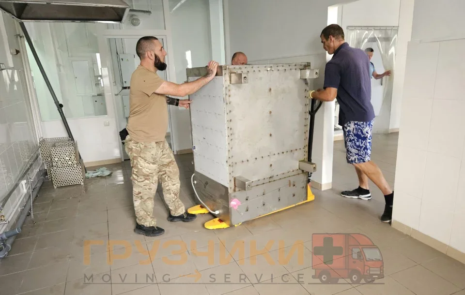 Перевезення торговельного обладнання фото 45