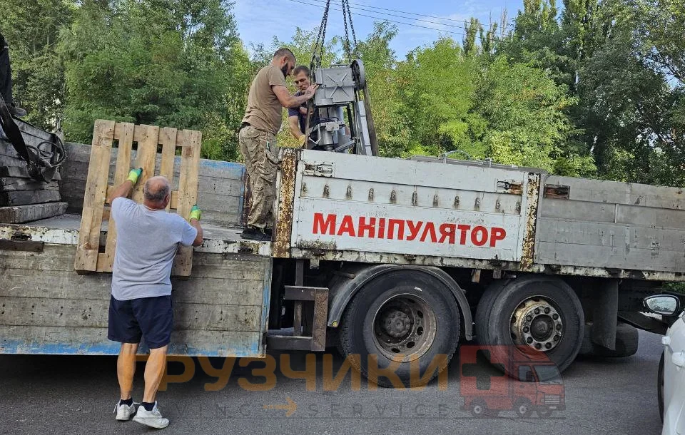 Перевезення торговельного обладнання фото 38