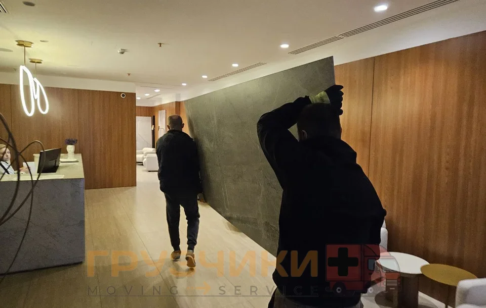 Підйом широкоформатної плитки 2800×1200 фото 76